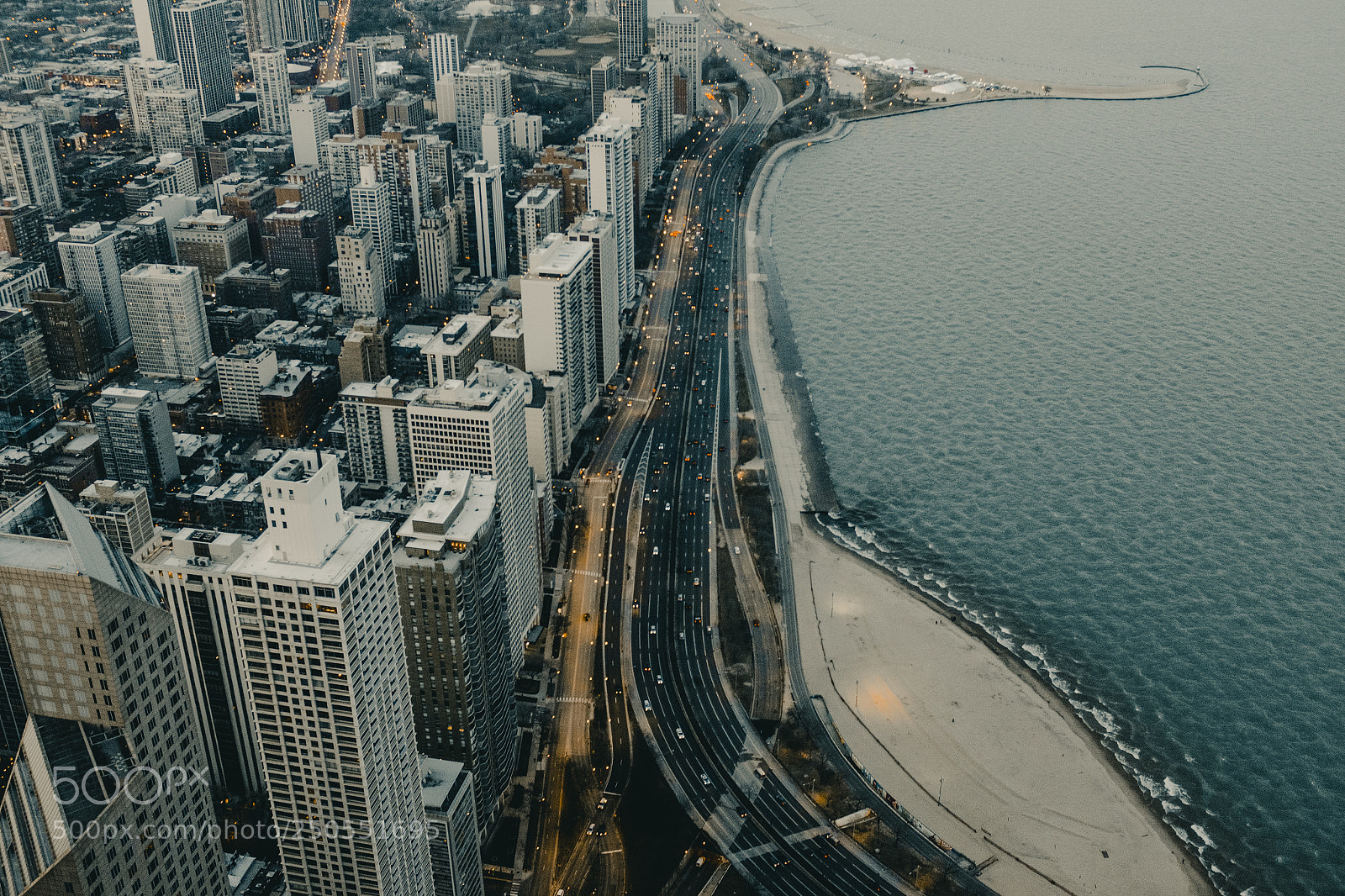 Fujifilm X100T sample photo. Lakeshore and oak st photography
