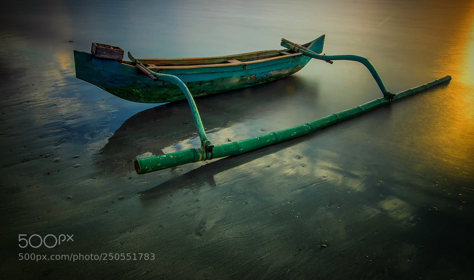 Sony Alpha NEX-5N sample photo. The boat photography