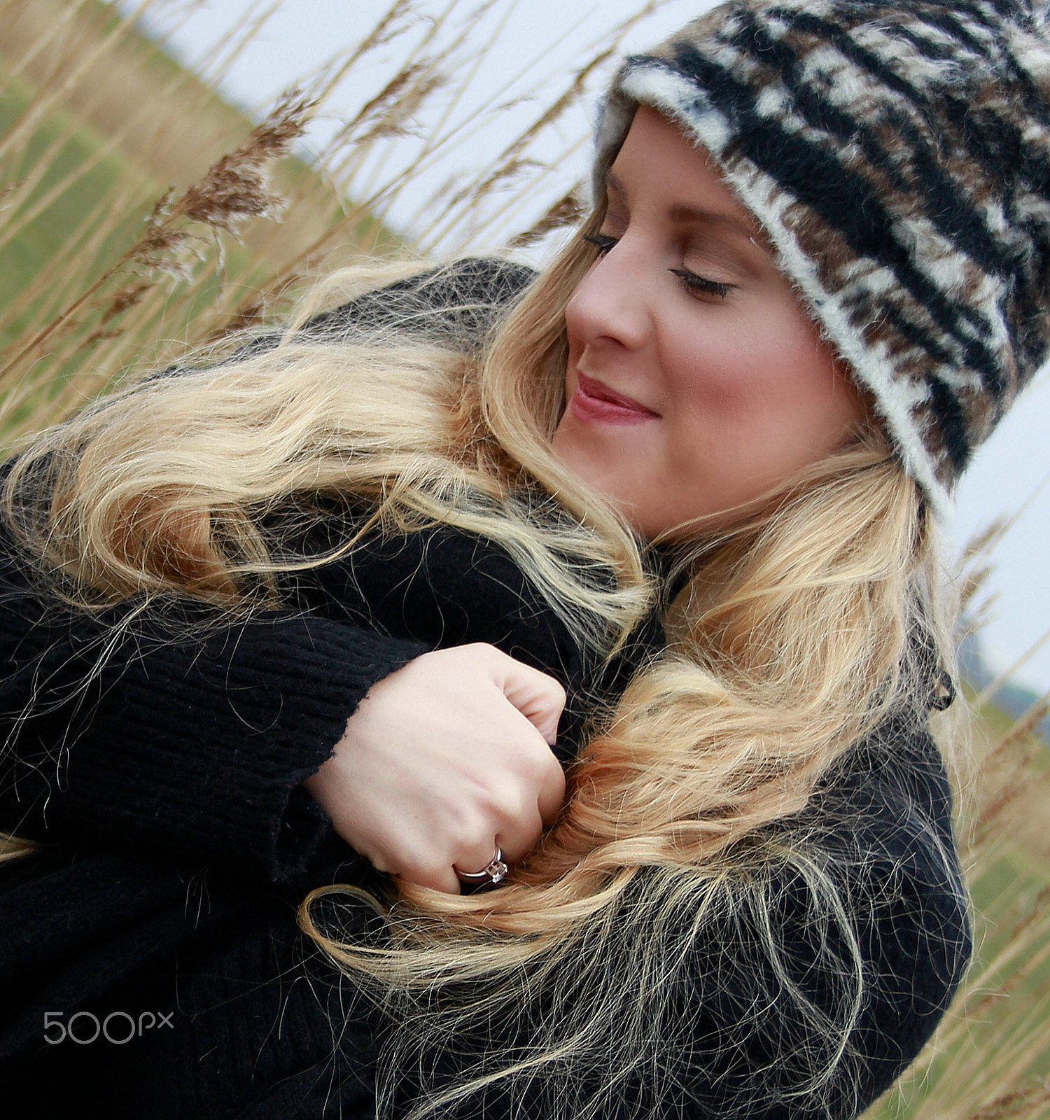 Canon EF-S 18-55mm F3.5-5.6 II sample photo. Winter shoot photography