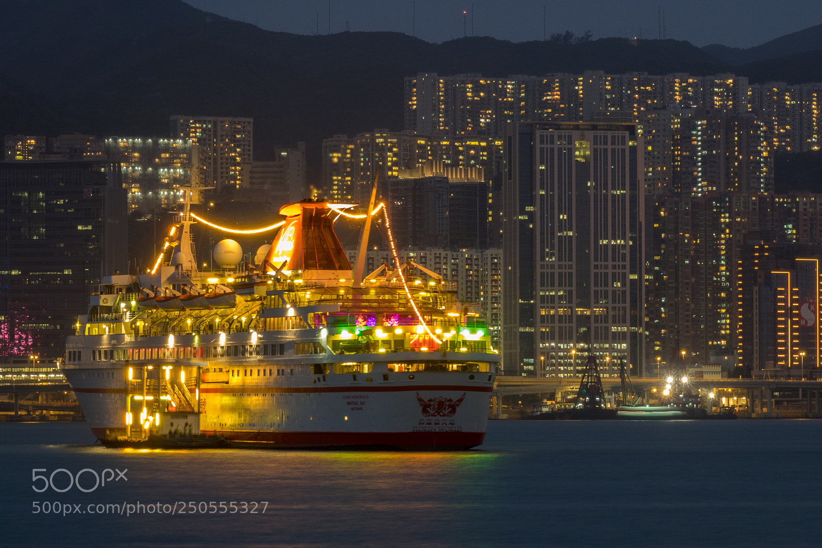 Sony Cyber-shot DSC-RX10 III sample photo. Victoria harbour at night photography