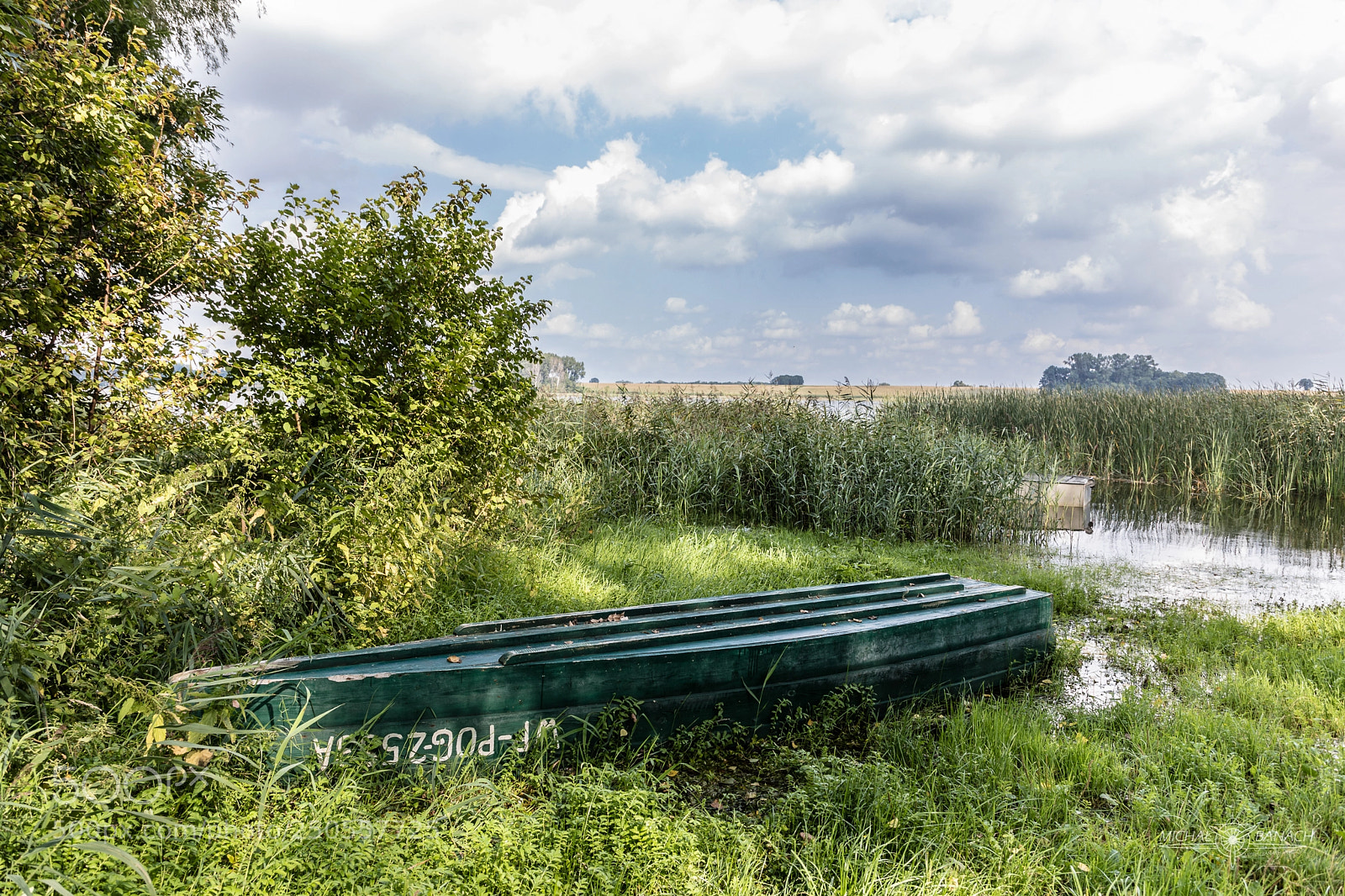 Canon EOS 5D Mark IV sample photo. Abandoned boat - niepruszewskie photography