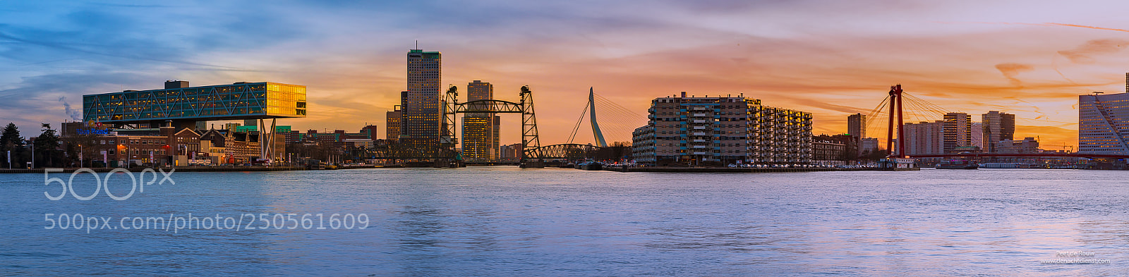 Canon EOS 5D Mark IV sample photo. Rotterdam riverside photography