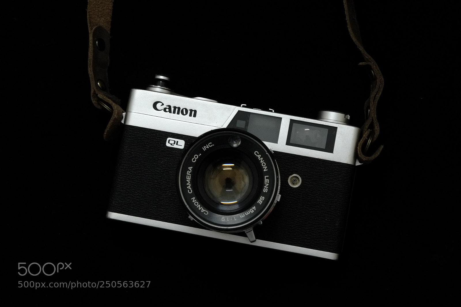 Fujifilm X-E1 sample photo. Canonet-ql19 photography