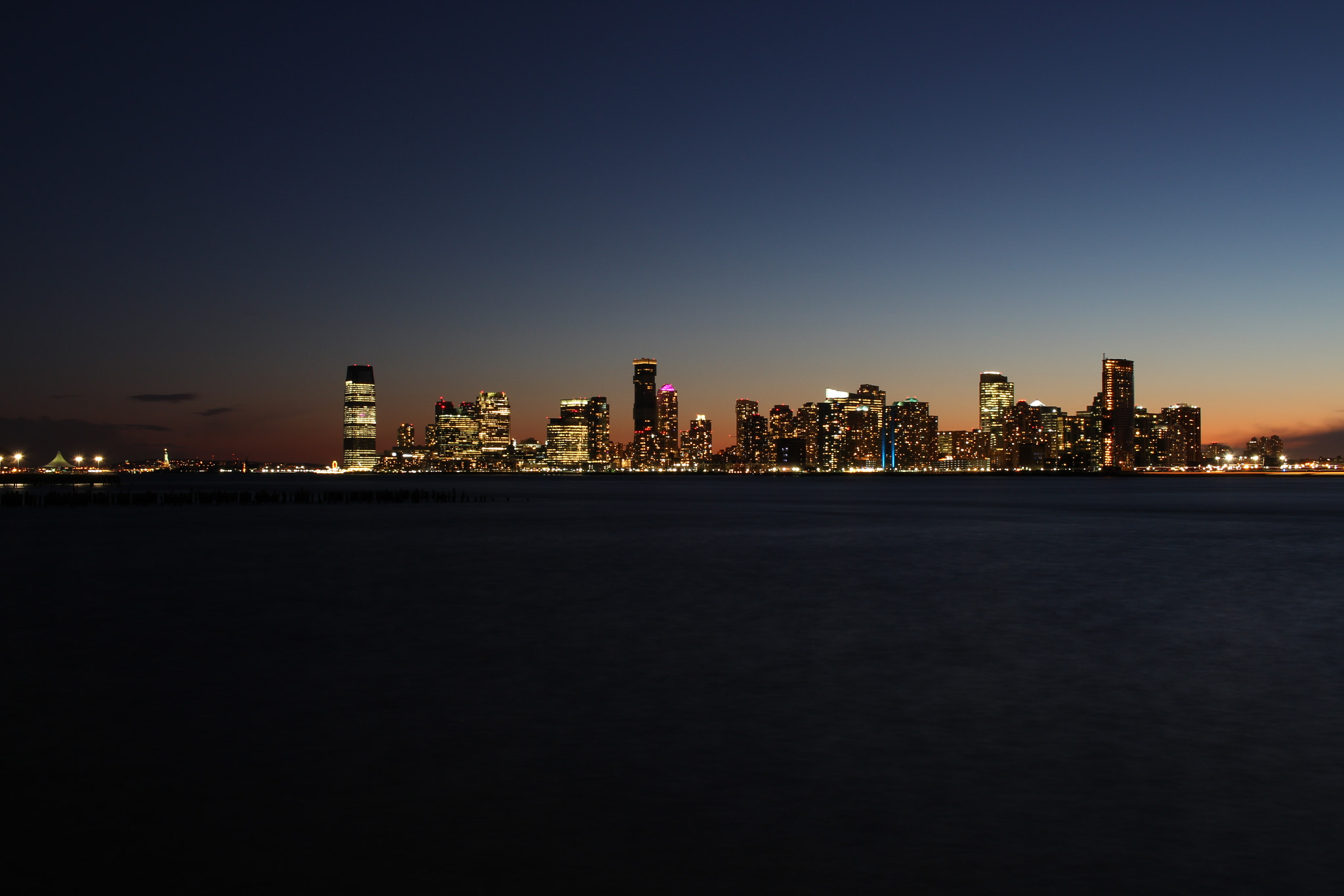 Canon EF-S 24mm F2.8 STM sample photo. Night jersey photography