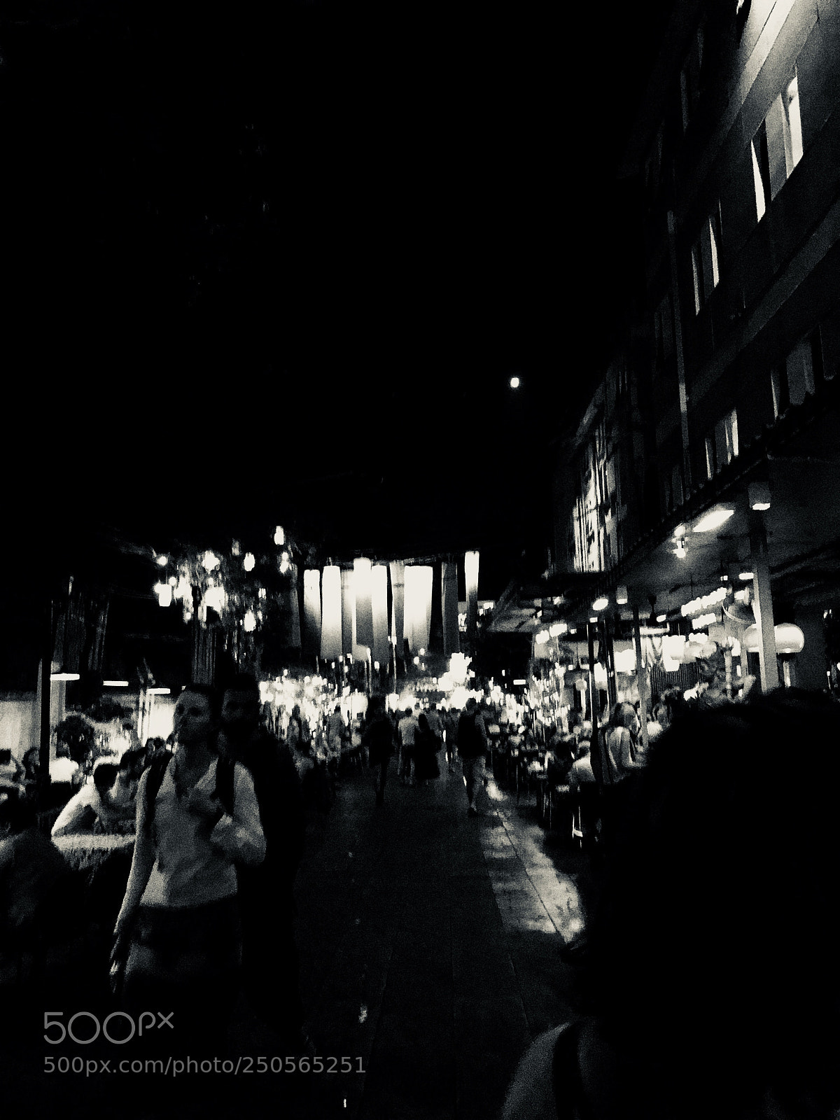 Apple iPhone X sample photo. Street photography