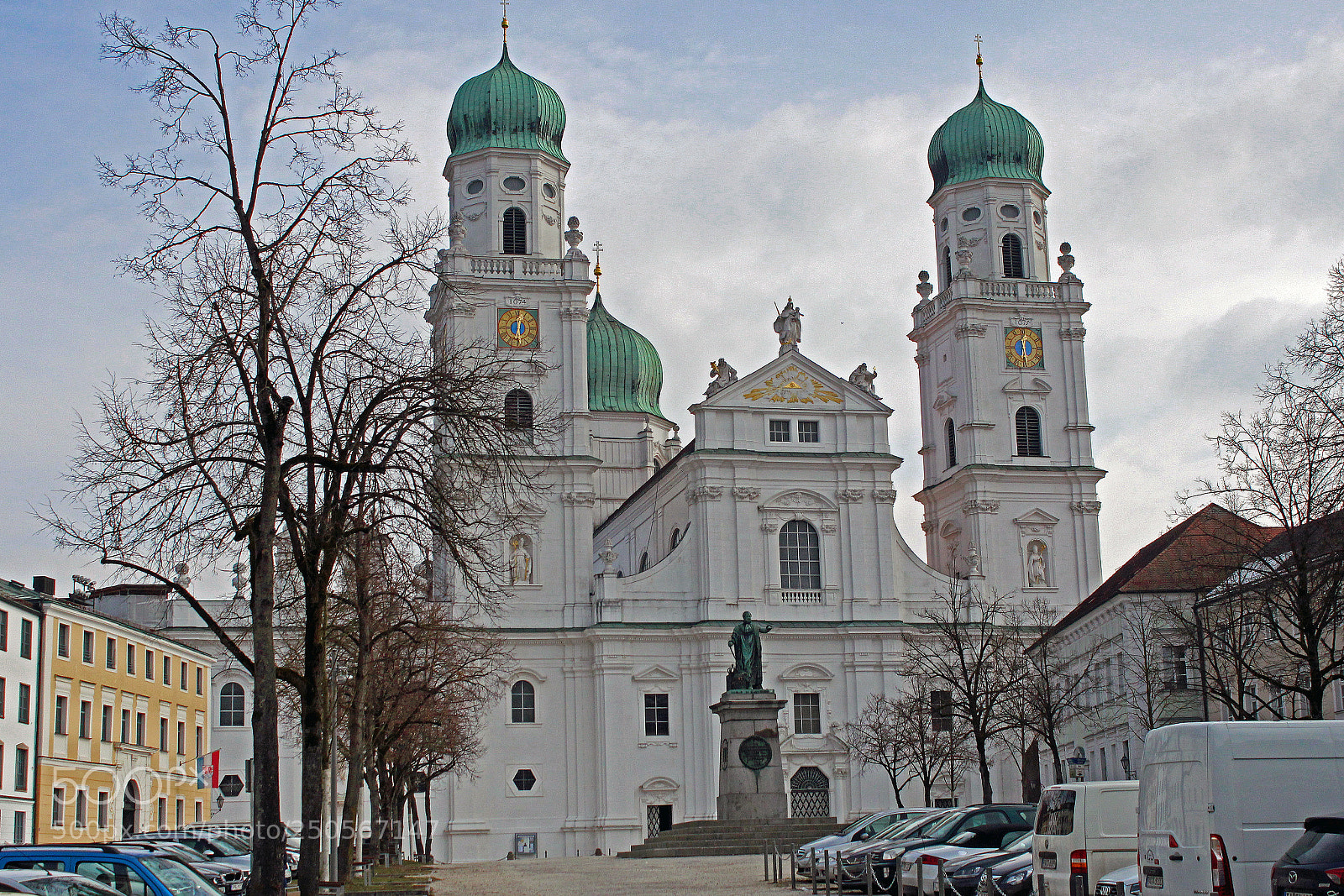 Canon EOS 600D (Rebel EOS T3i / EOS Kiss X5) sample photo. Cold day in passau photography