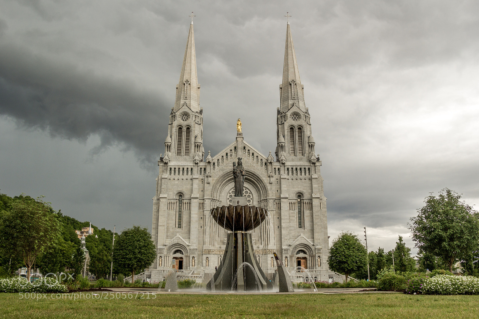 Canon EOS 60D sample photo. Basilica of sainte anne photography