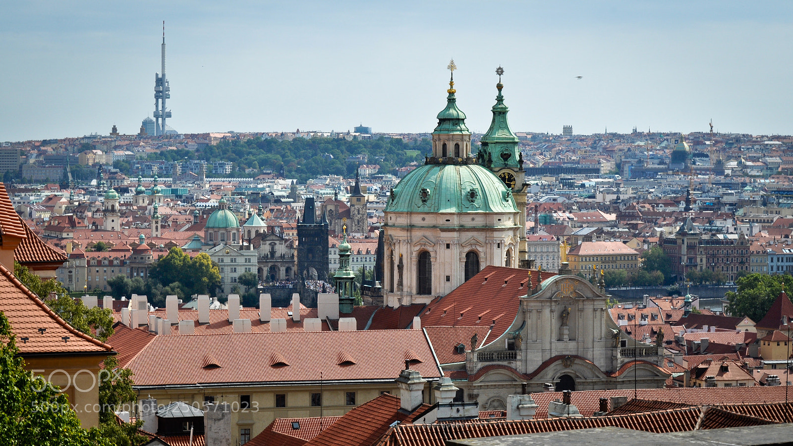 Nikon D5000 sample photo. St. nicholas church in photography
