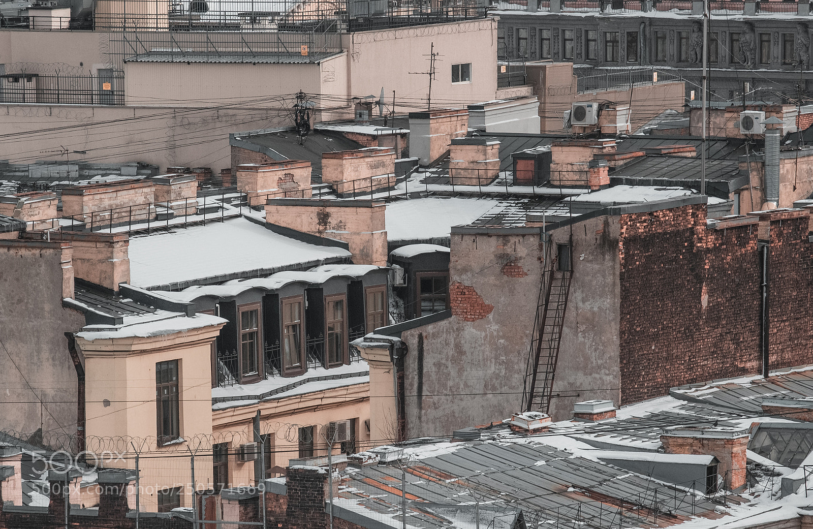 Canon EOS 100D (EOS Rebel SL1 / EOS Kiss X7) sample photo. Old part of saint-petersburg photography