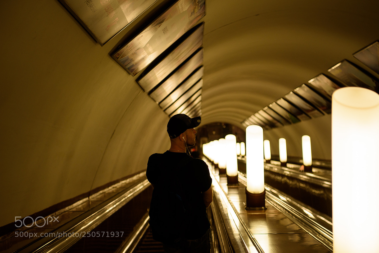 Nikon D810 sample photo. To subway photography