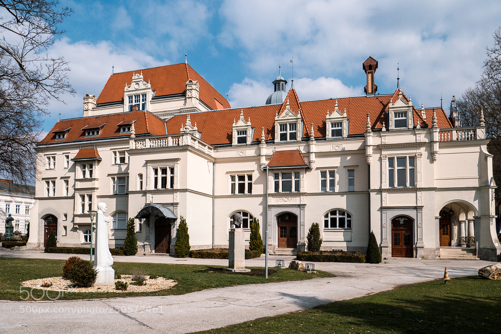 Olympus OM-D E-M10 sample photo. Stadttheater berndorf photography