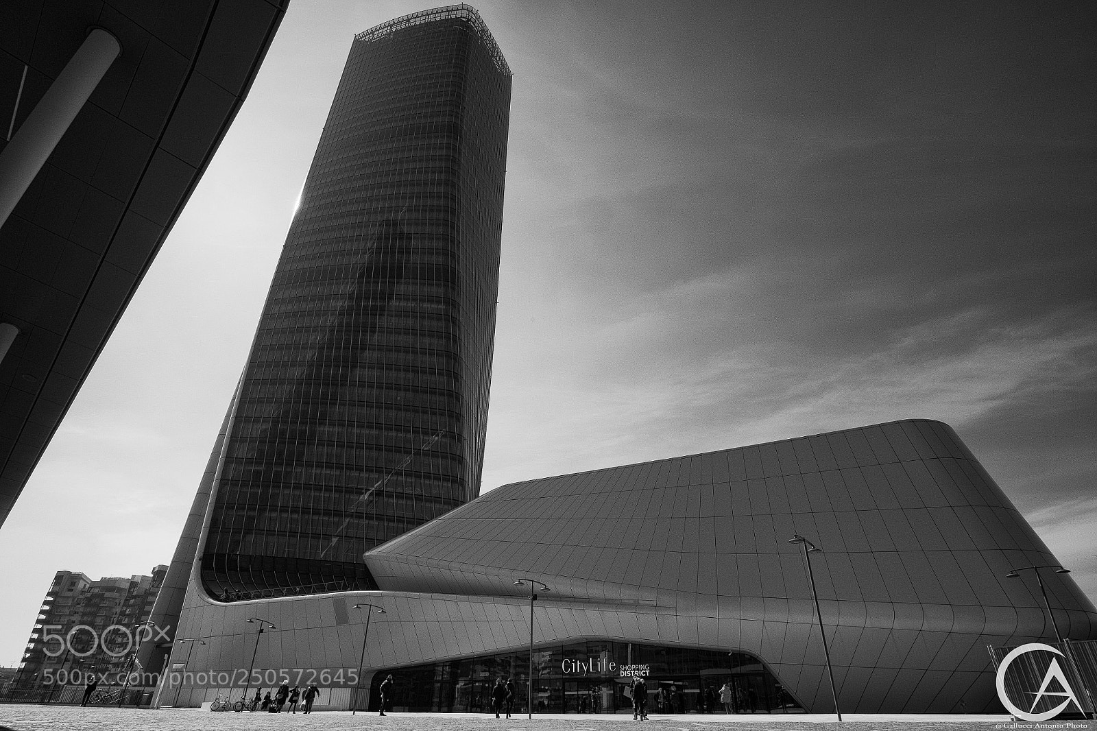 Fujifilm X-T10 sample photo. City life shopping district 1 photography