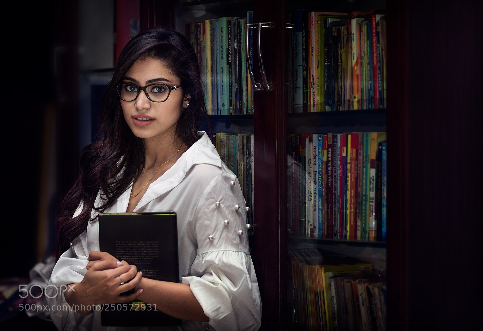 Canon EOS 60D sample photo. In her world : photography
