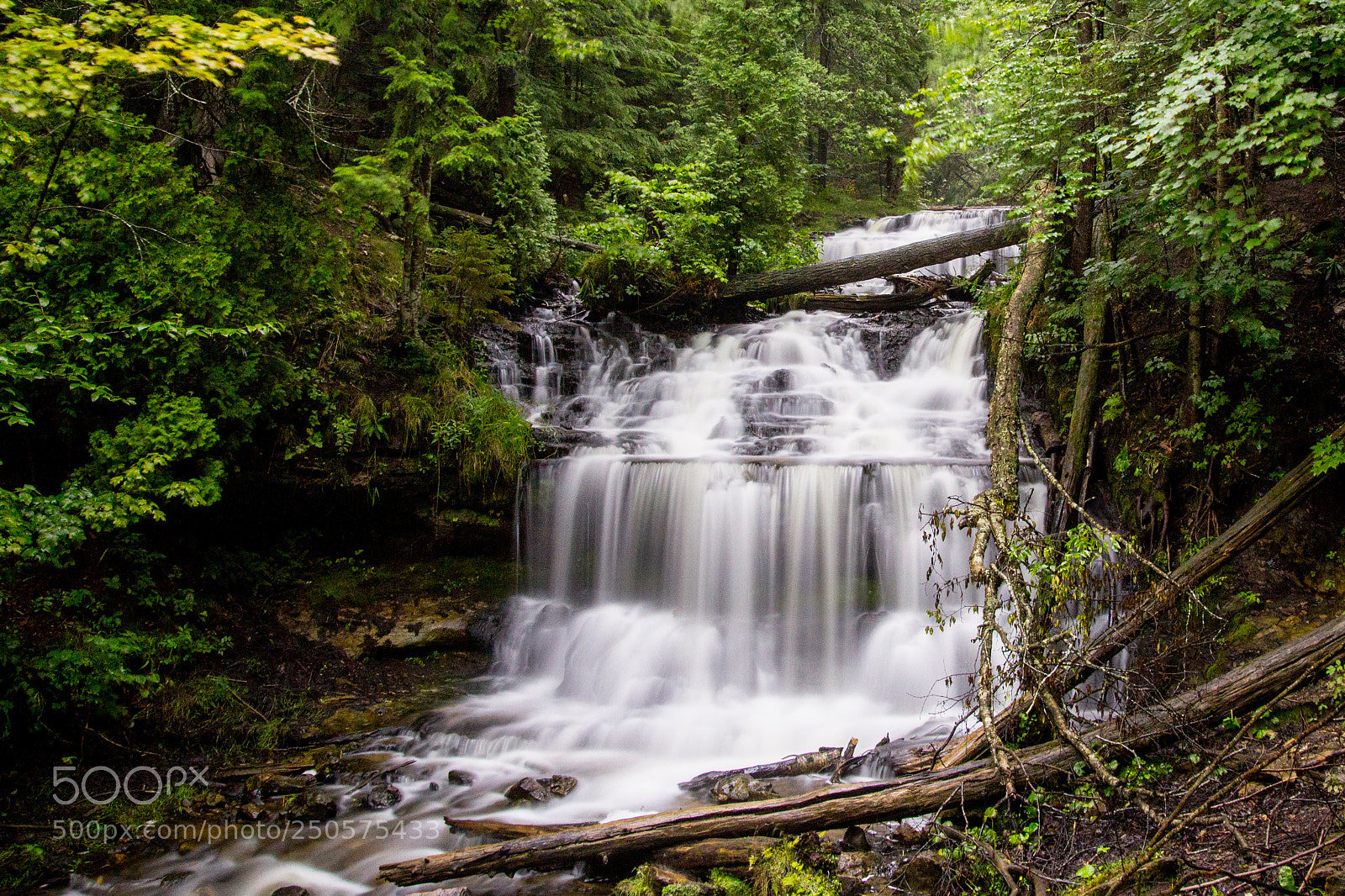 Canon EOS 600D (Rebel EOS T3i / EOS Kiss X5) sample photo. Wagner falls photography