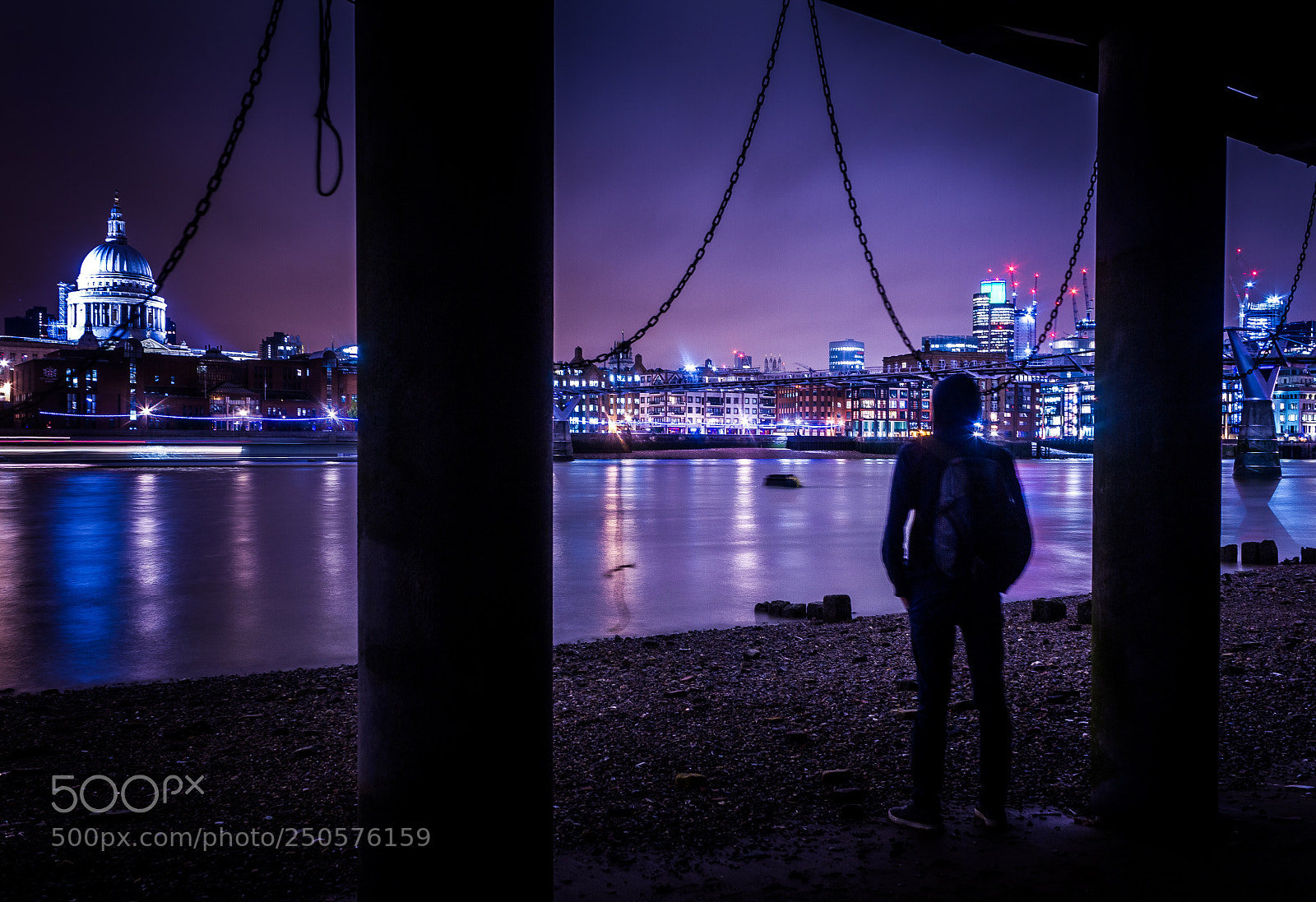 Canon EOS 7D sample photo. London by night photography
