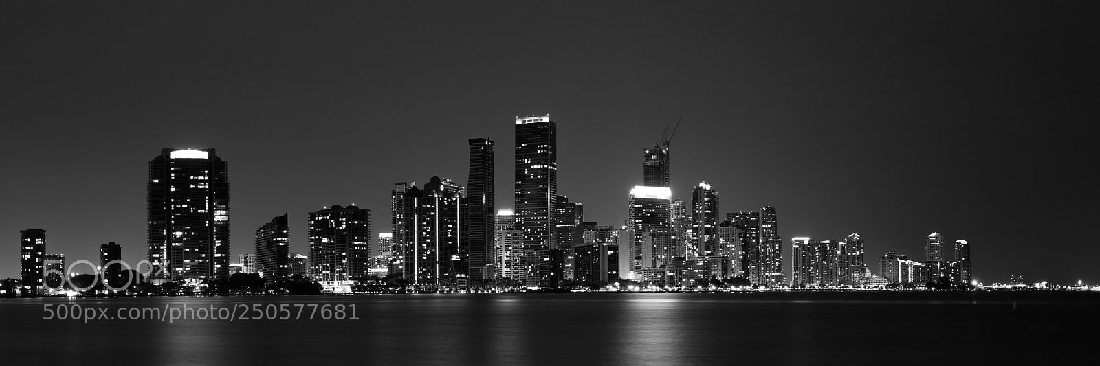 Canon EOS 550D (EOS Rebel T2i / EOS Kiss X4) sample photo. Miami skyline  photography
