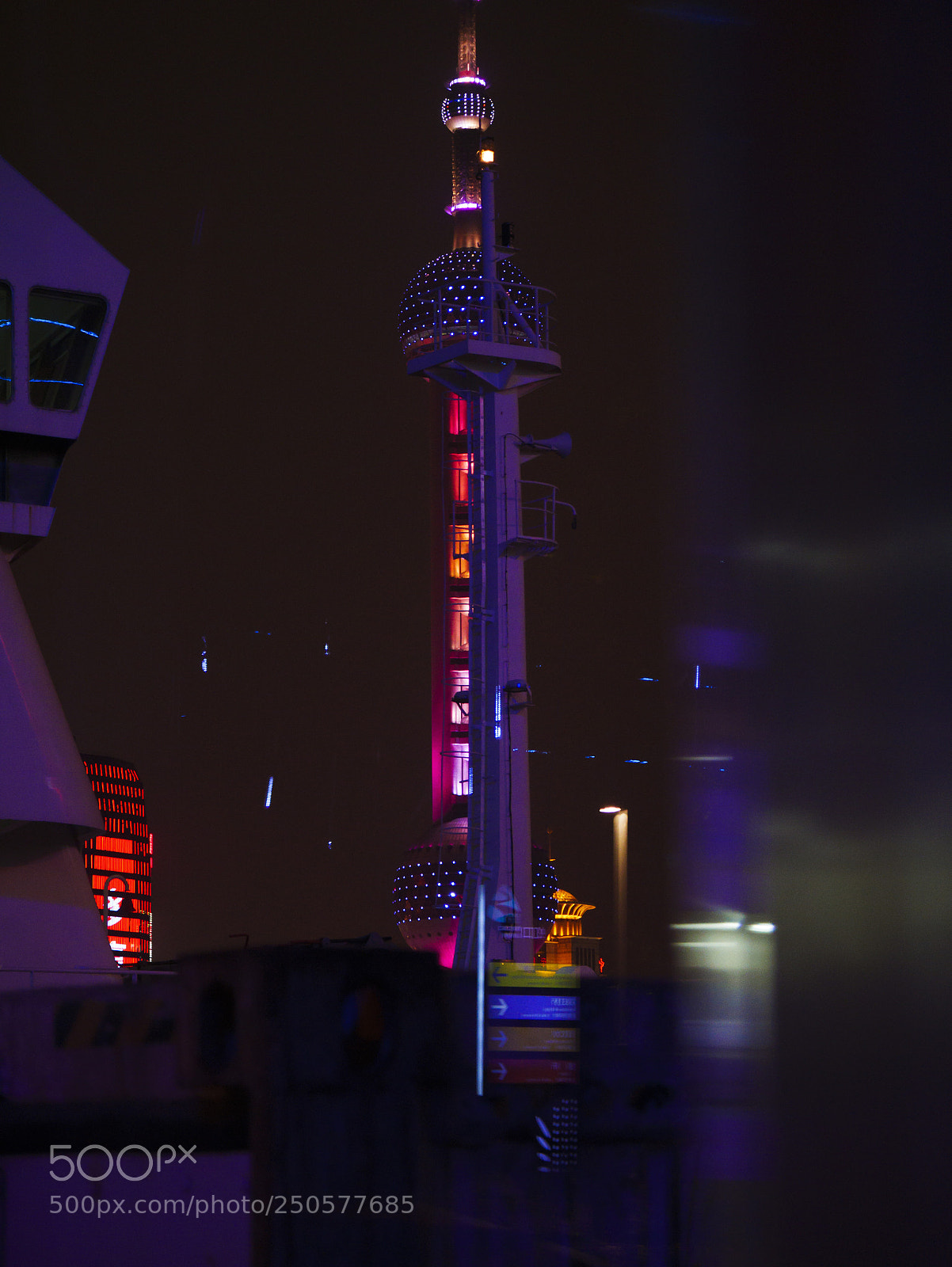 Panasonic Lumix DMC-GX85 (Lumix DMC-GX80 / Lumix DMC-GX7 Mark II) sample photo. The oriental pearl tv photography