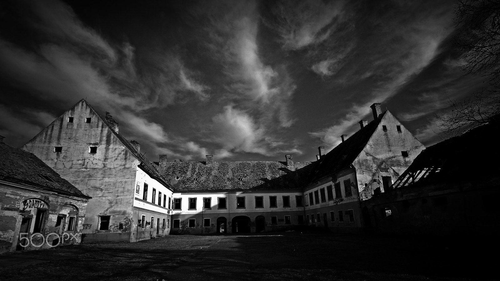 Sigma AF 10-20mm F4-5.6 EX DC sample photo. Dvorac esterhazy photography