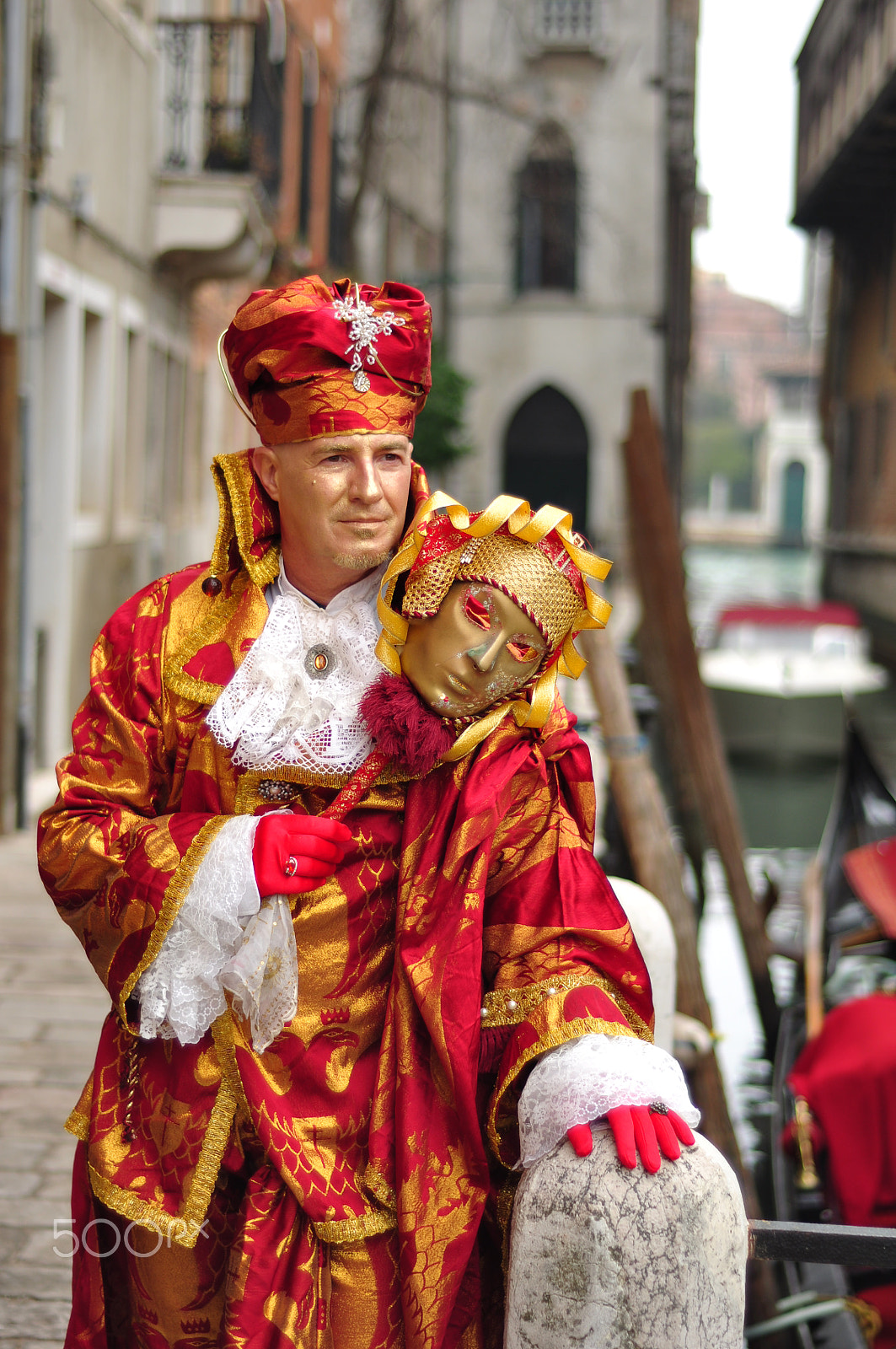 Nikon D90 + Nikon AF Nikkor 50mm F1.8D sample photo. Venice carnival photography