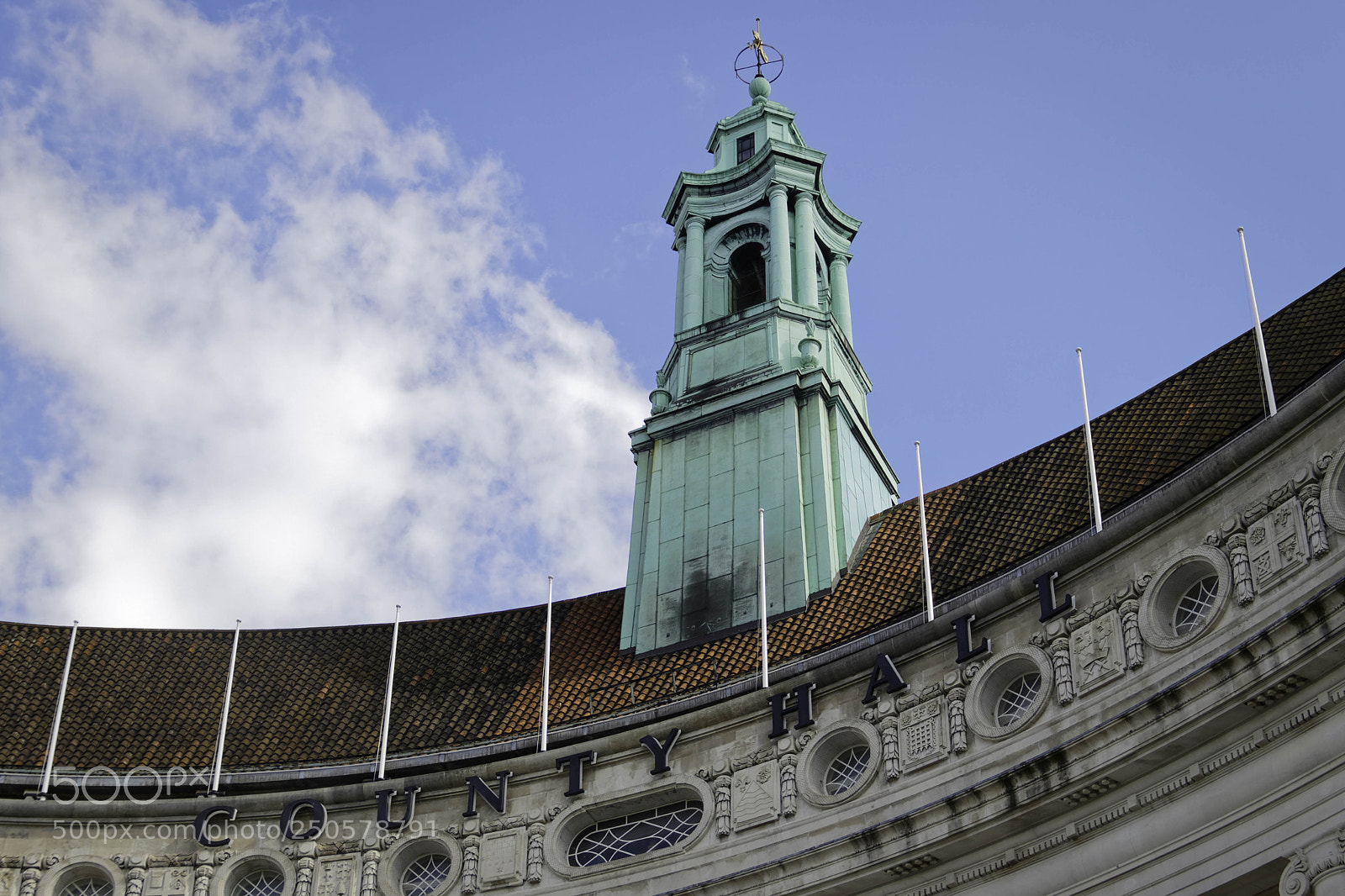 Canon EOS 77D (EOS 9000D / EOS 770D) sample photo. London uk - march photography
