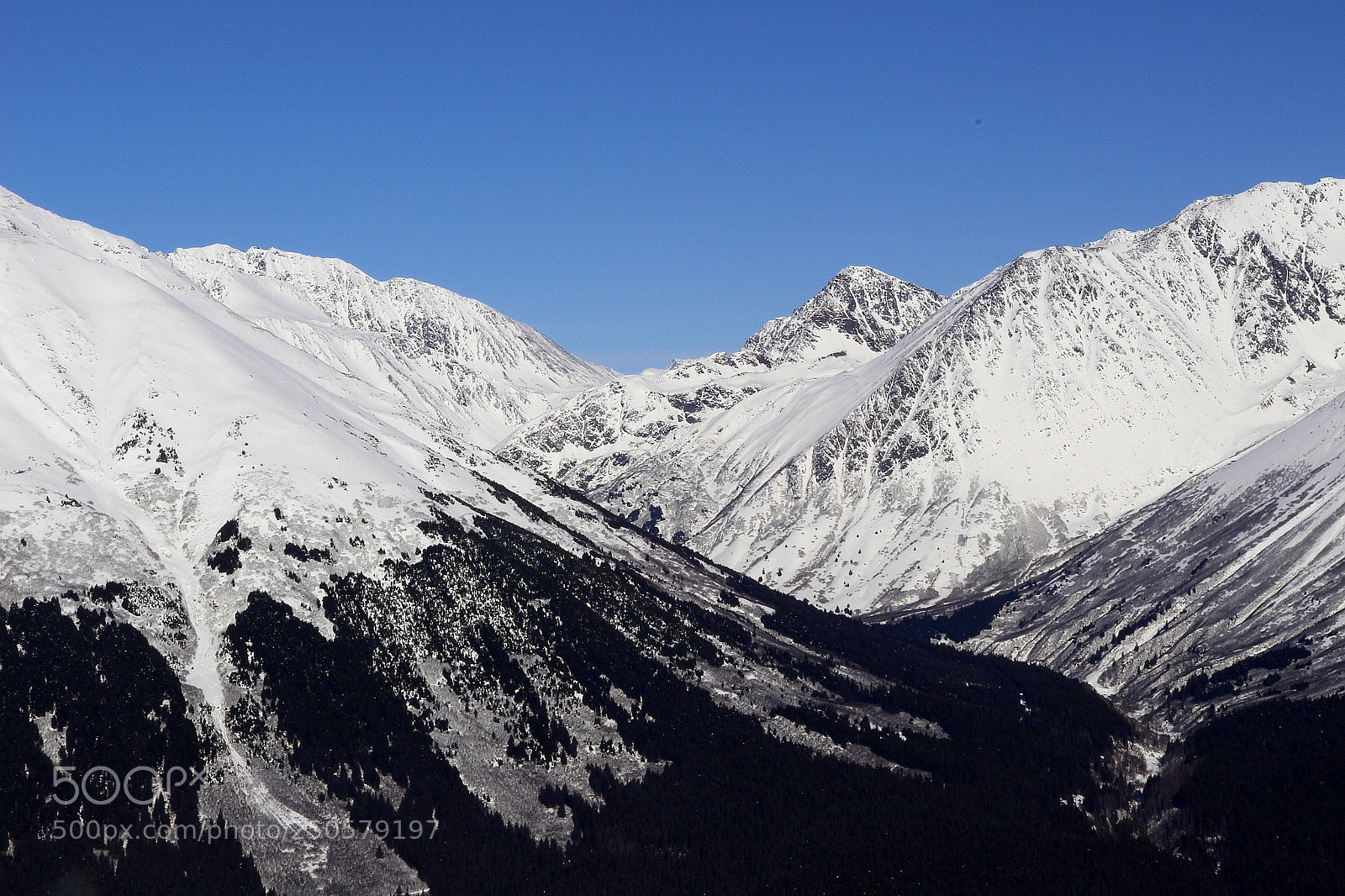 Canon EOS 100D (EOS Rebel SL1 / EOS Kiss X7) sample photo. Snow mountain photography