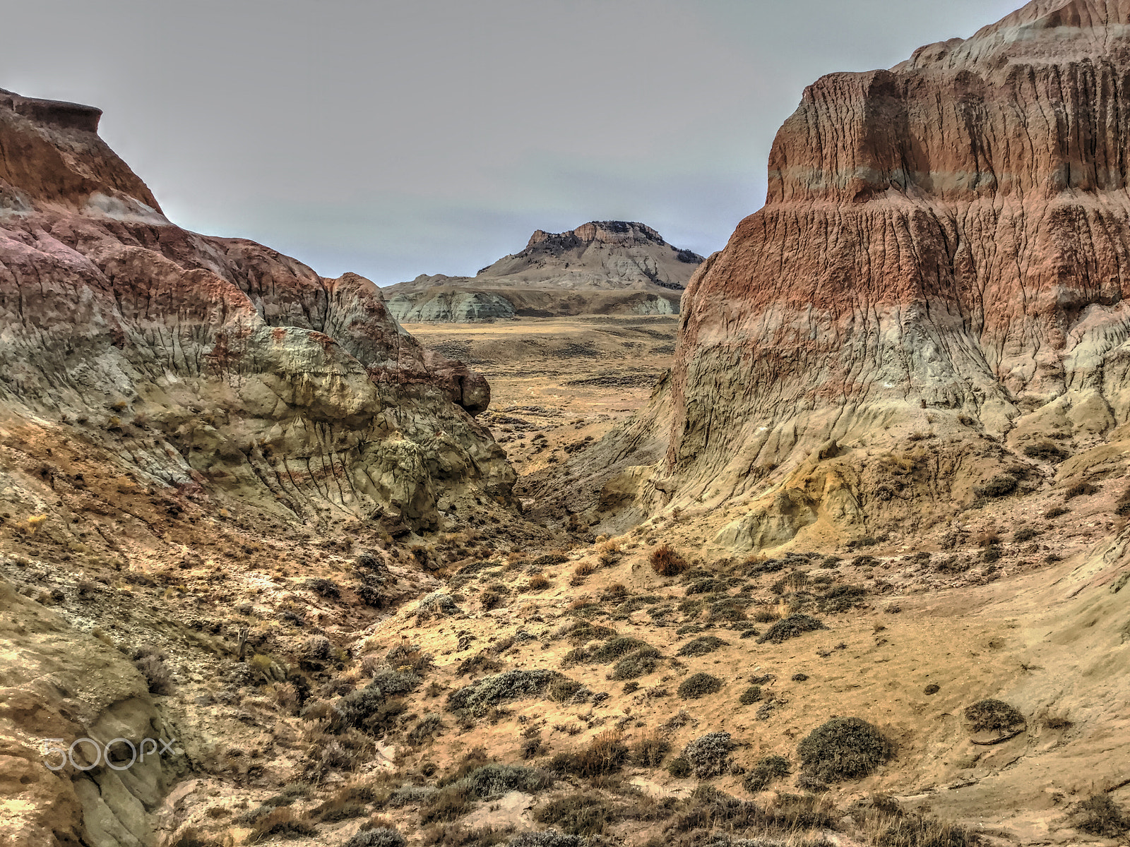 Apple iPad sample photo. Framing oregon buttes from honeycombs photography