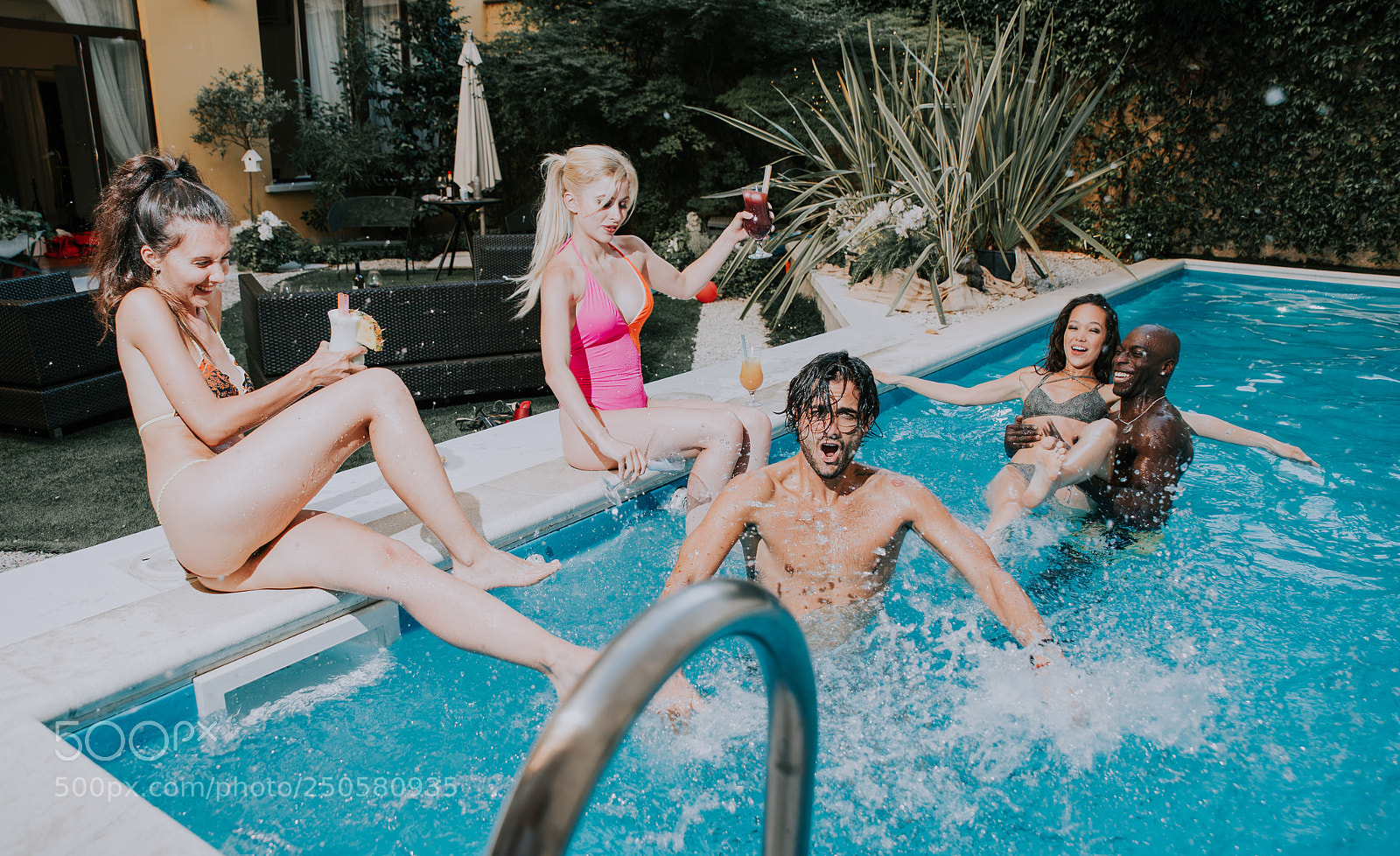 Nikon D610 sample photo. Group of friends celebrating photography