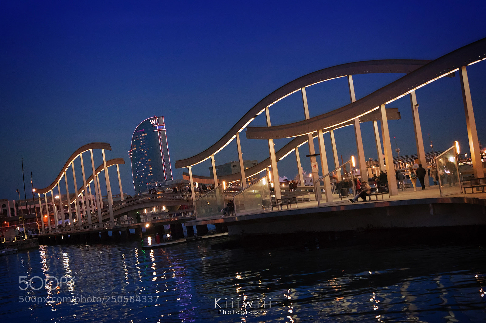 Canon EOS 7D Mark II sample photo. 12 52 curvas photography