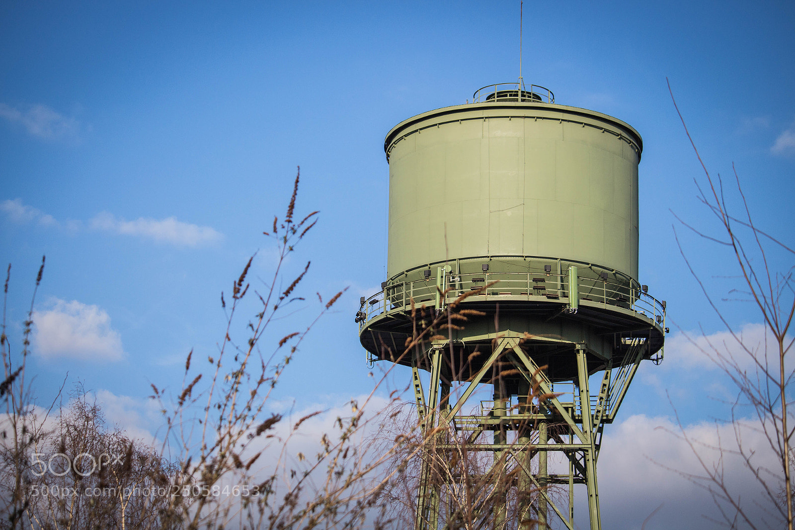 Canon EOS 700D (EOS Rebel T5i / EOS Kiss X7i) sample photo. Water tower photography