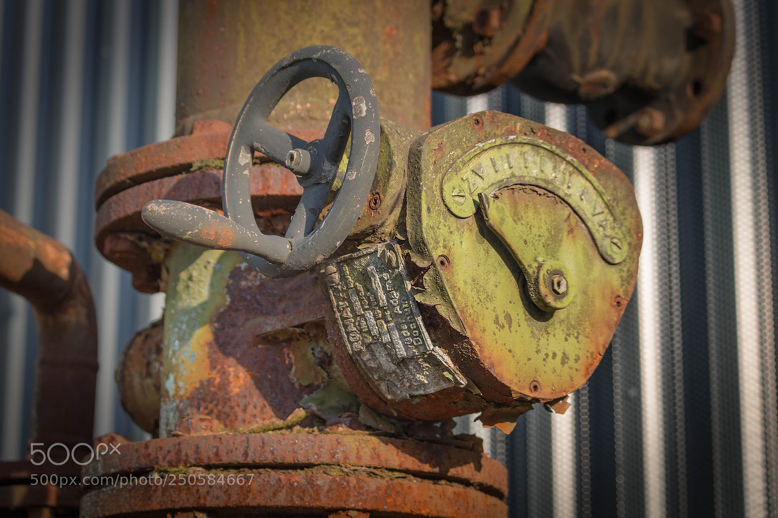Canon EOS 700D (EOS Rebel T5i / EOS Kiss X7i) sample photo. Pipes photography