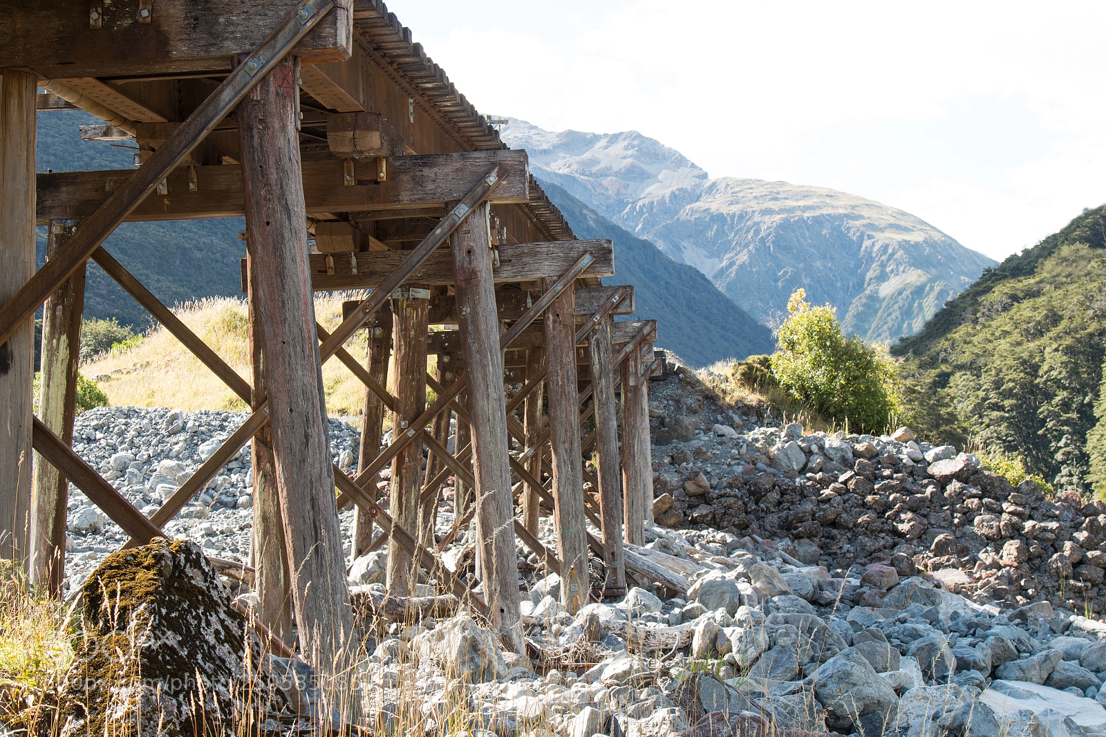 Canon EOS 70D sample photo. Trans alpine trestle bridge photography