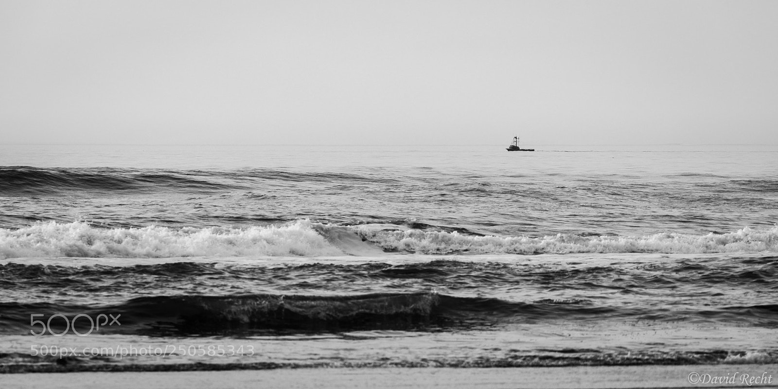 Canon EOS 5D Mark IV sample photo. Small upon the sea photography
