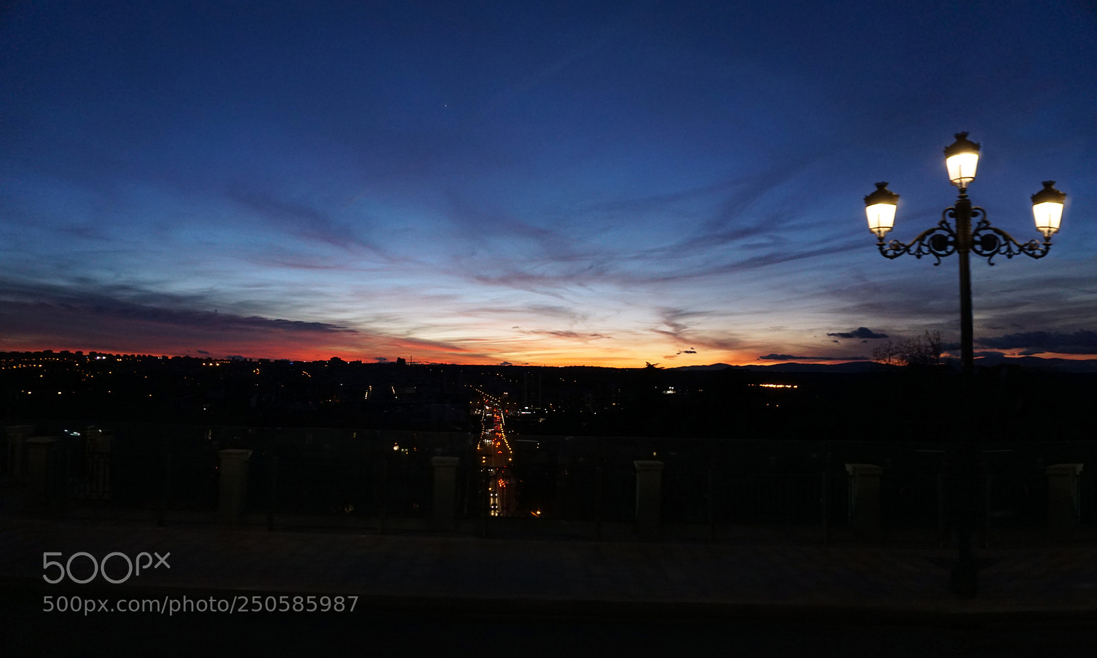 Sony a6000 sample photo. Street lamp in madrid photography