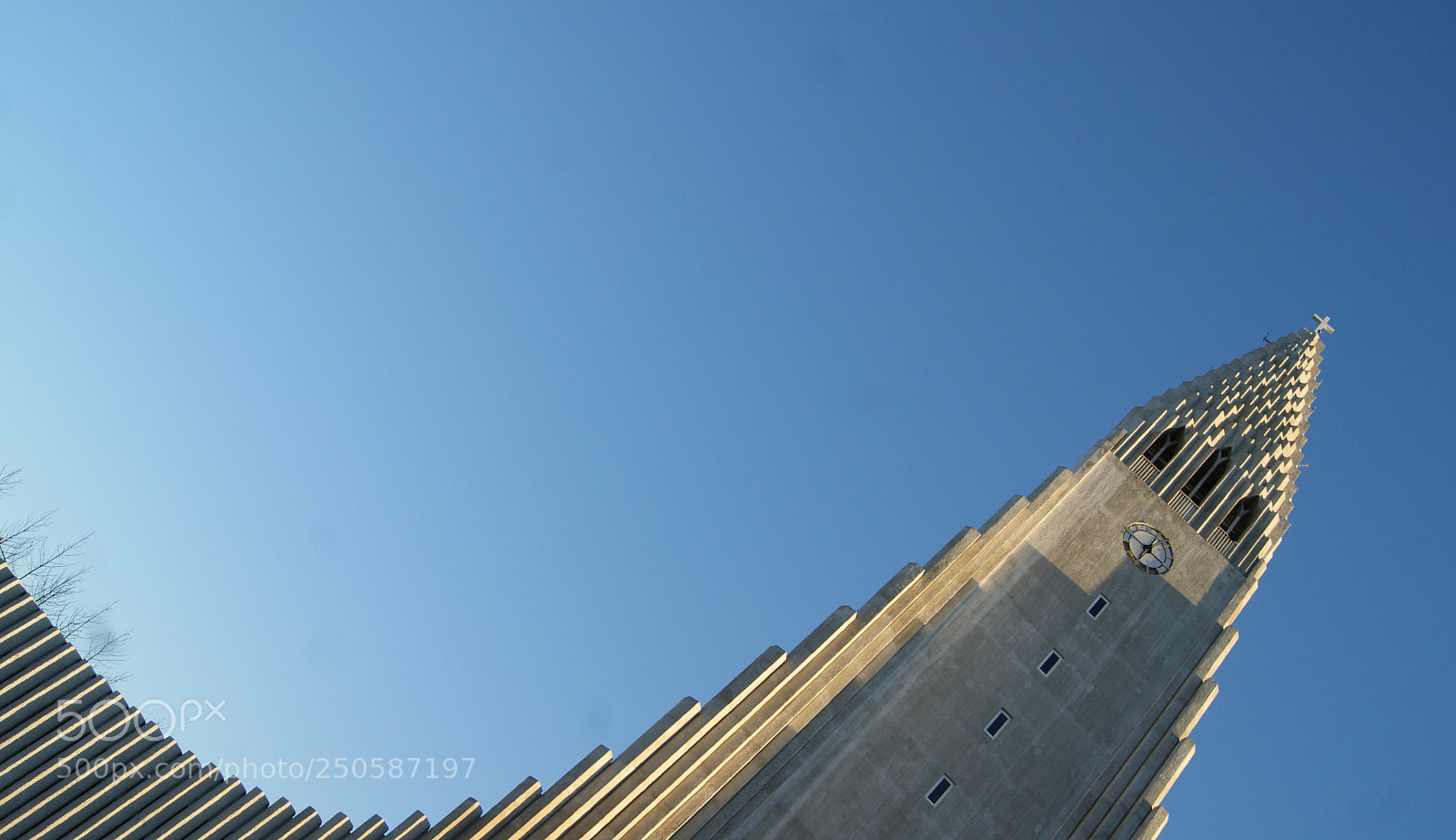 Sony Alpha DSLR-A390 sample photo. Hallgrímskirkja church photography