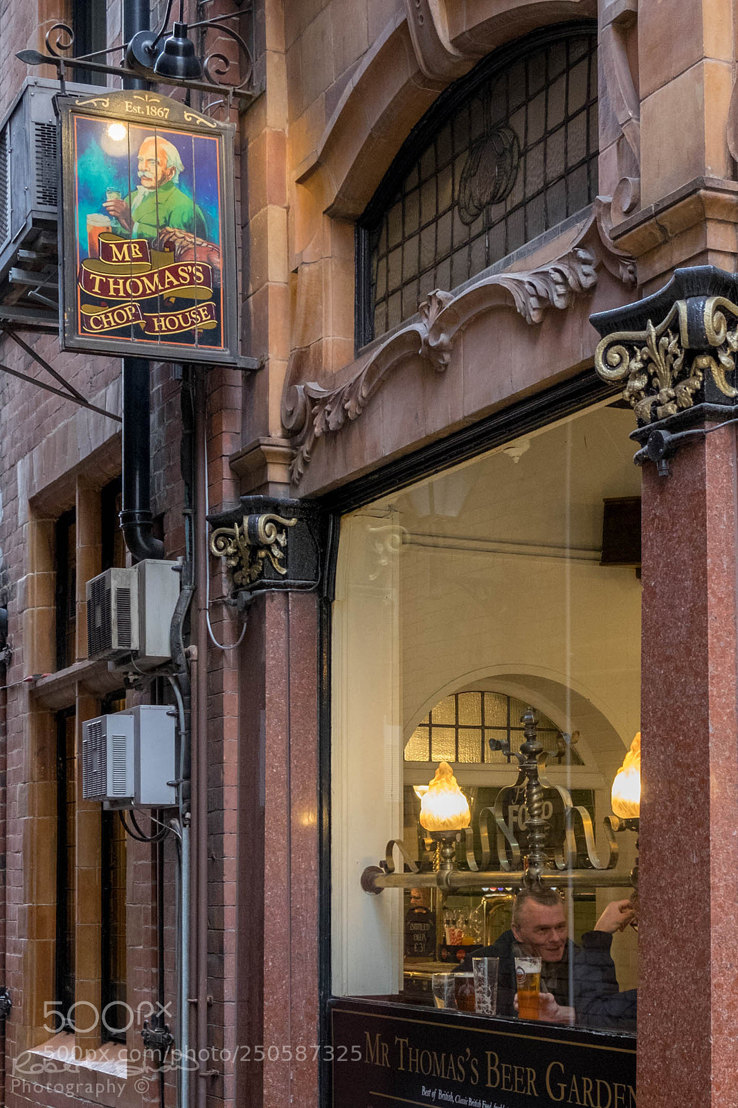 Fujifilm X-T1 sample photo. Mr thomas's chop house photography