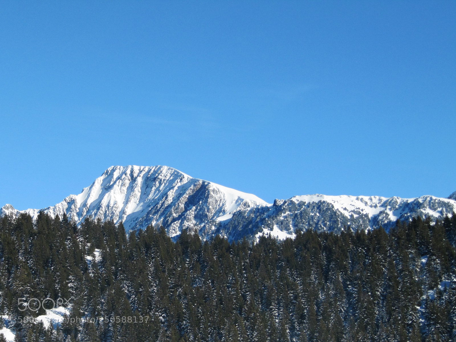 Canon PowerShot SX200 IS sample photo. Chamrousse () photography