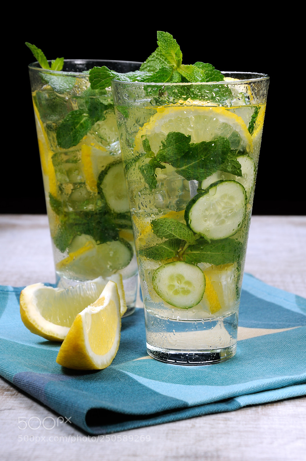 Nikon D90 sample photo. Cucumber non-alcoholic mojito photography