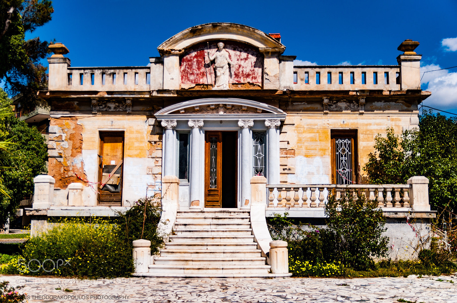 Nikon D5000 sample photo. Old house  photography