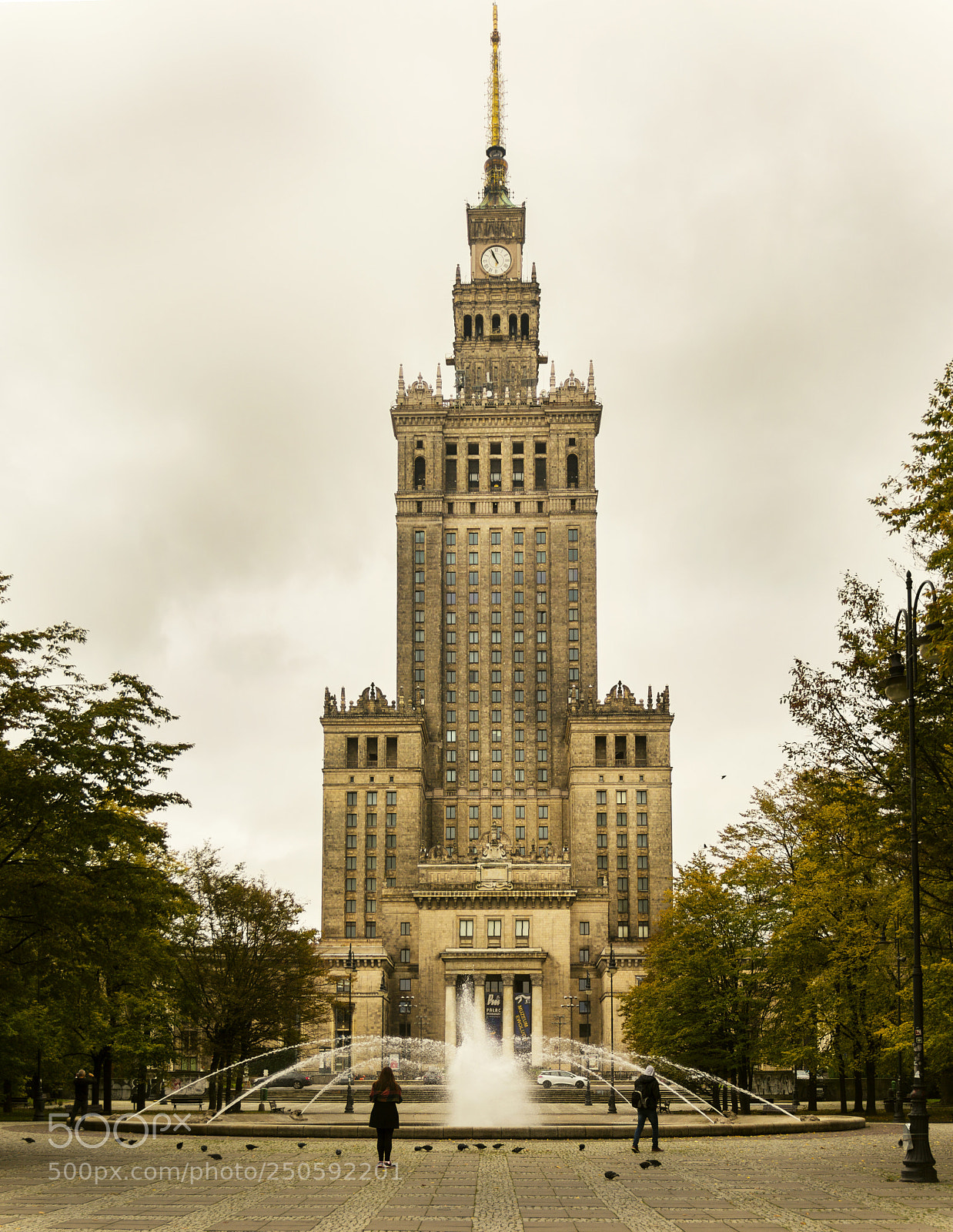 Canon EOS 600D (Rebel EOS T3i / EOS Kiss X5) sample photo. Warsaw warsaw palace of photography