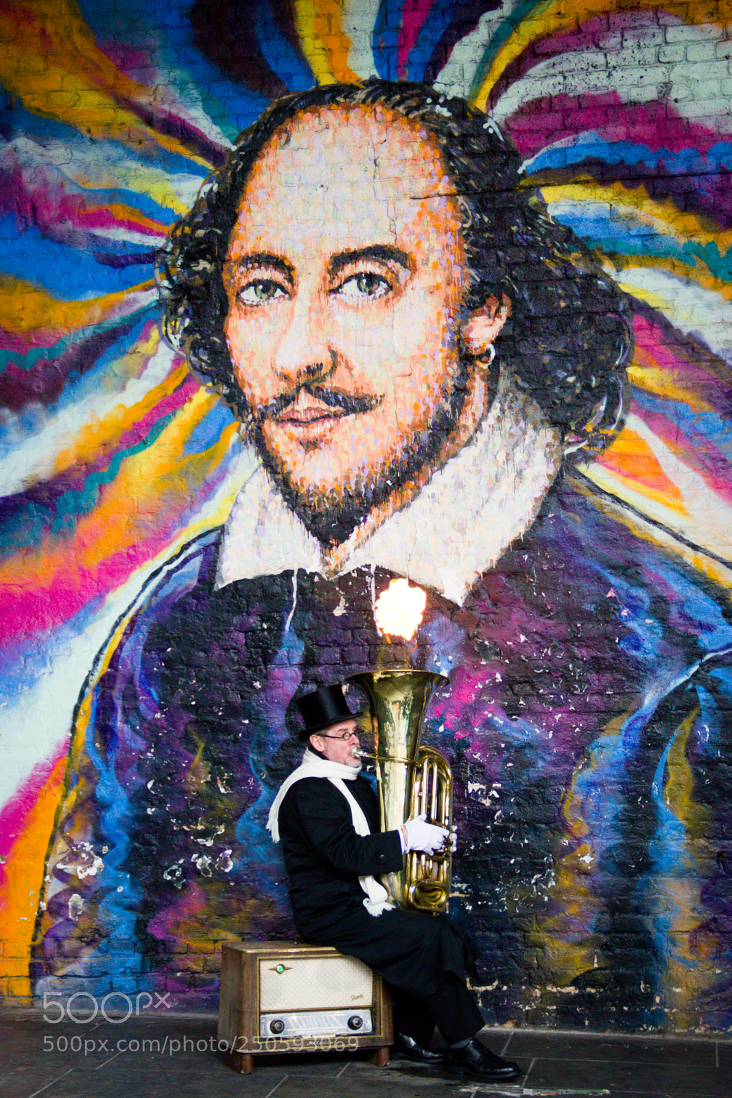 Canon EOS 550D (EOS Rebel T2i / EOS Kiss X4) sample photo. Shakespeare on fire photography