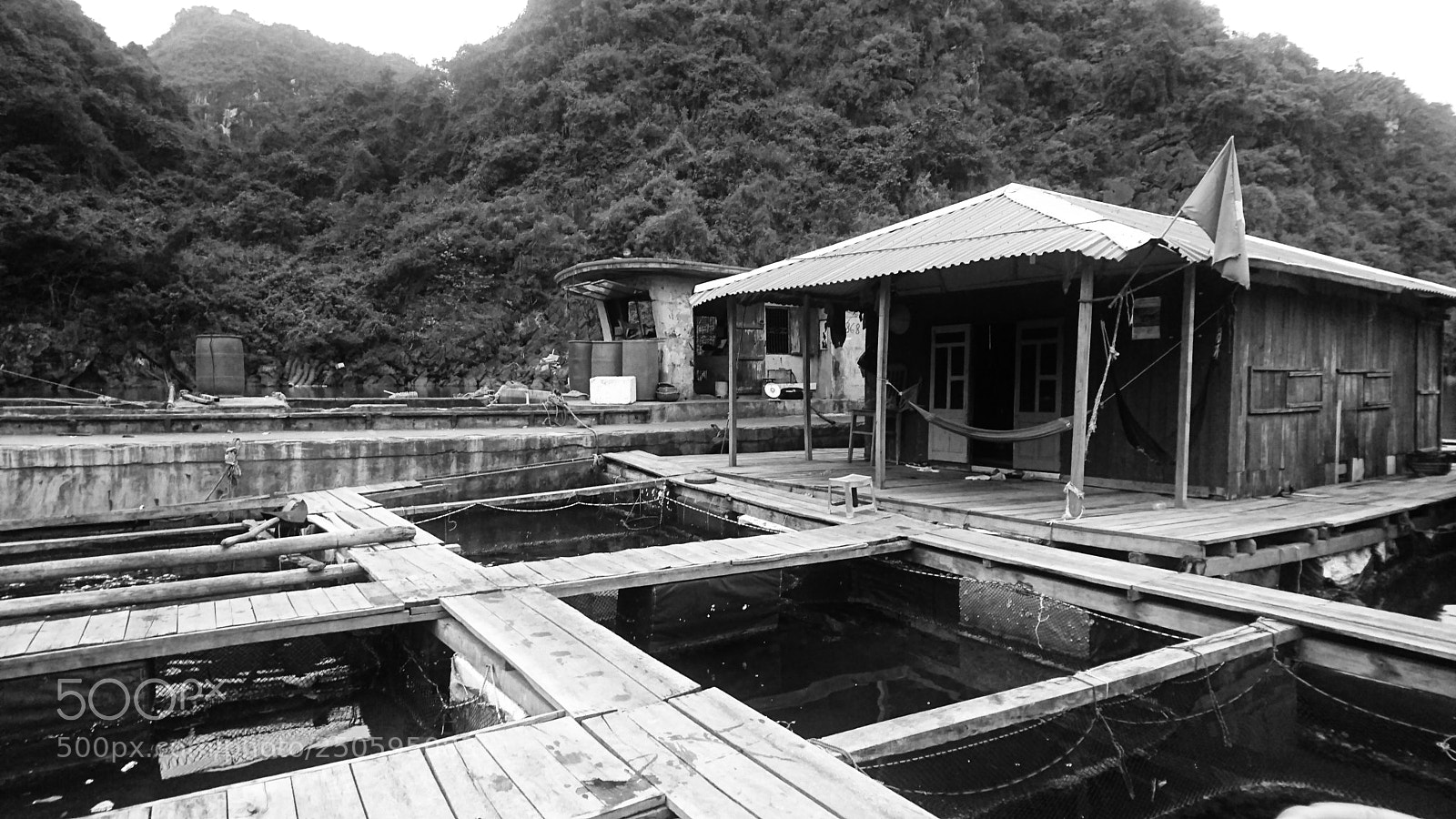 Sony Xperia XZ sample photo. Fisherman's cabin photography