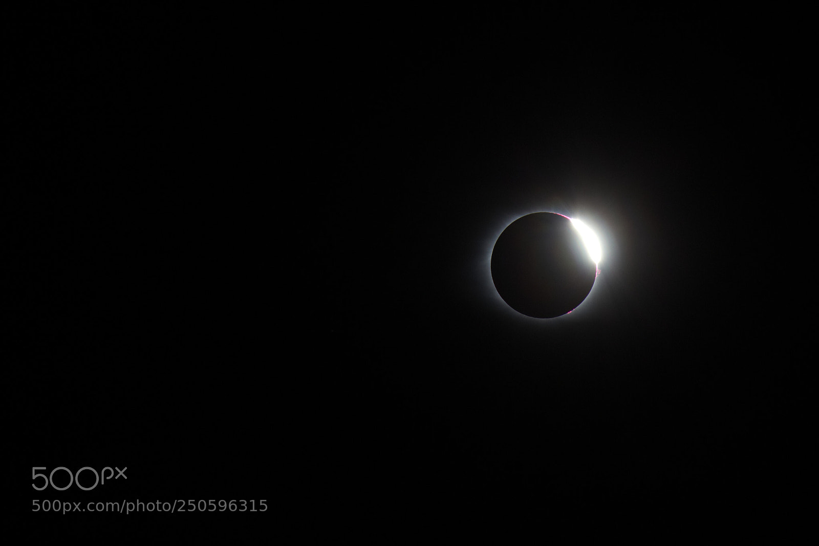 Canon EOS 600D (Rebel EOS T3i / EOS Kiss X5) sample photo. Diamond ring. august 21 photography