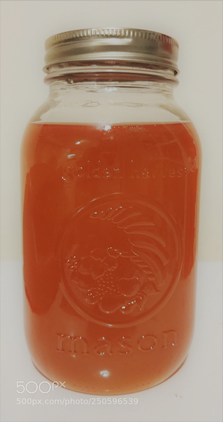 LG G6 sample photo. Raw organic local honey photography