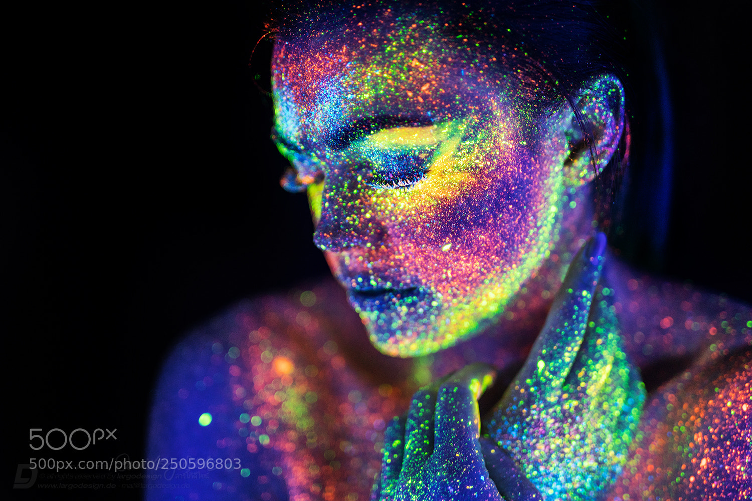 Canon EOS 5D Mark IV sample photo. Kiana | blacklight series photography
