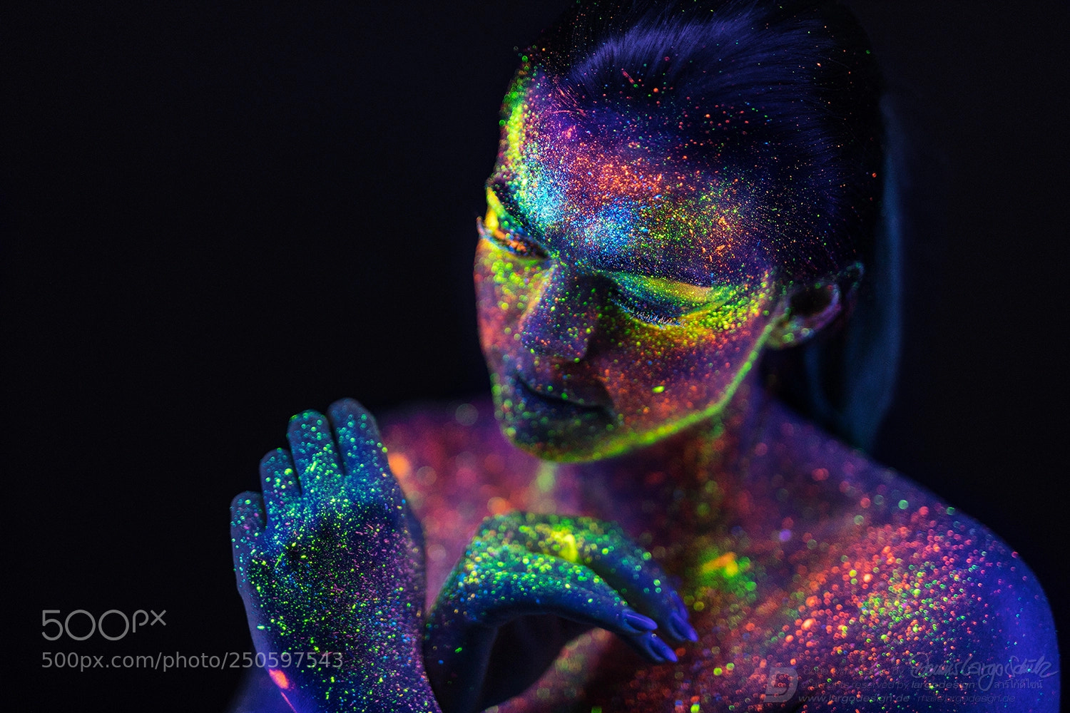 Canon EOS 5D Mark IV sample photo. Kiana | blacklight series photography