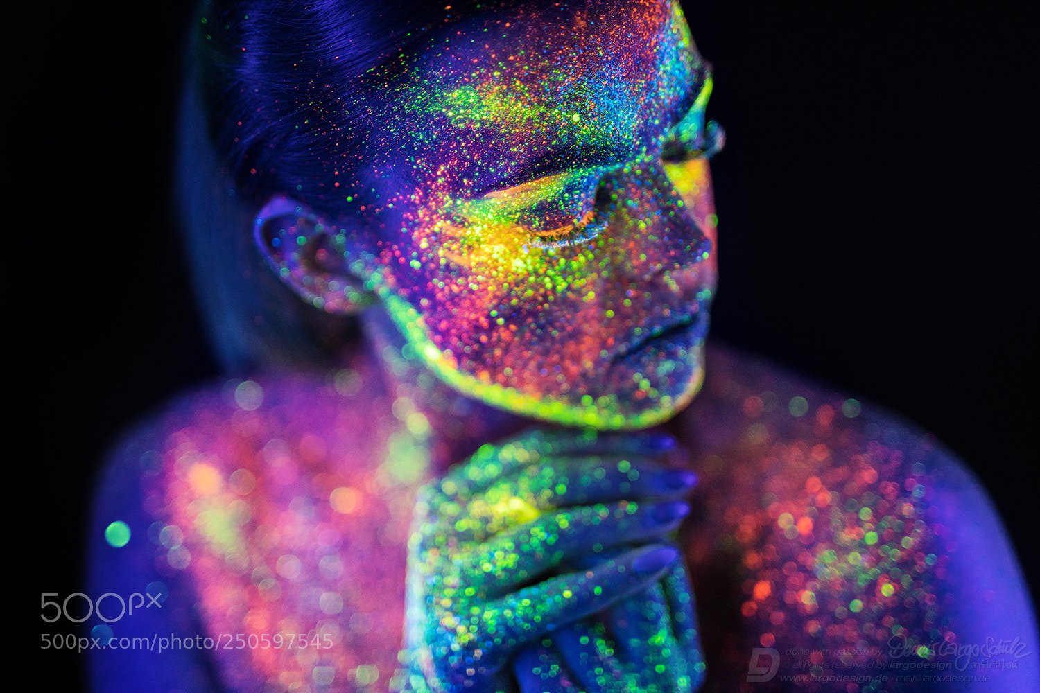 Canon EOS 5D Mark IV sample photo. Kiana | blacklight series photography