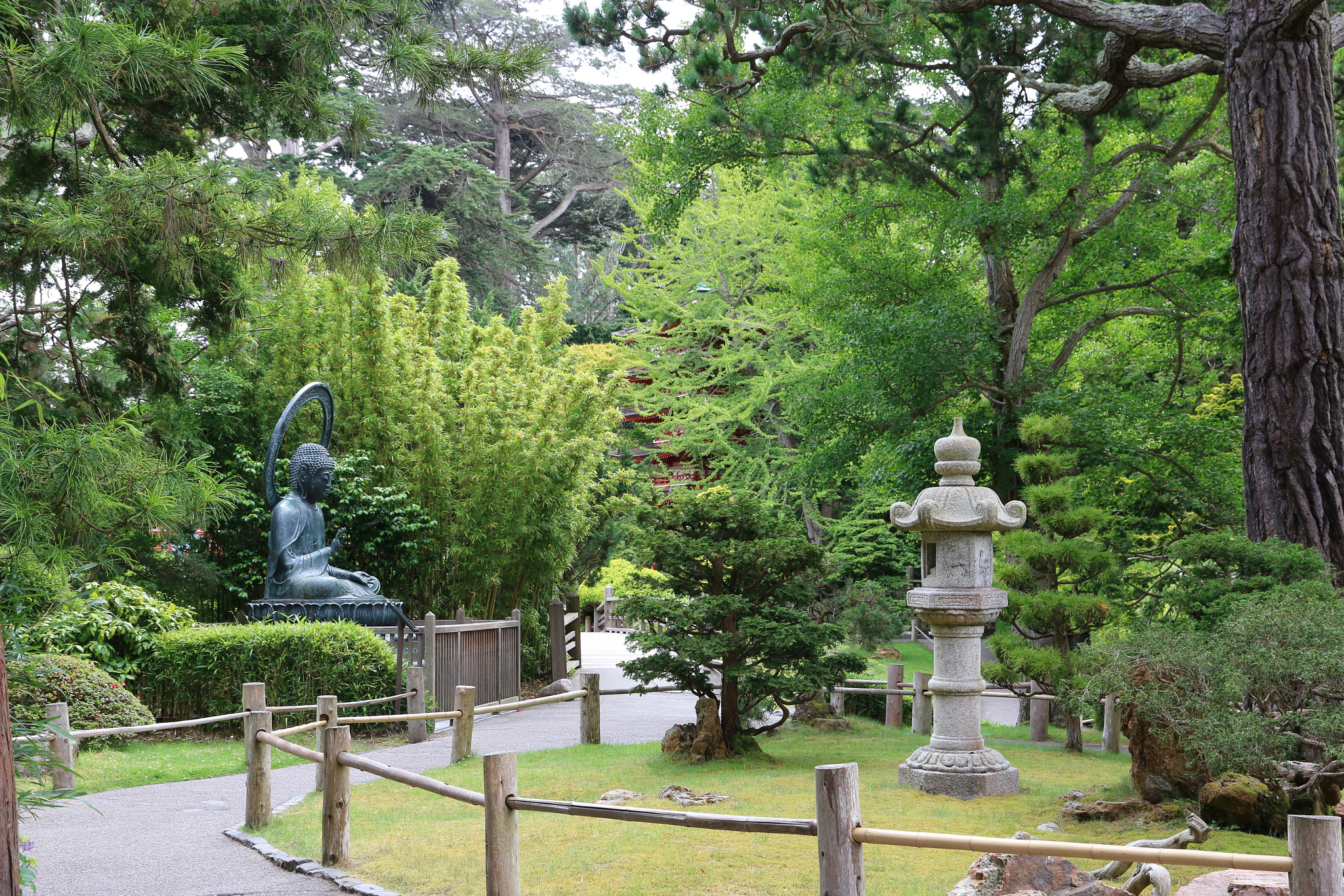Canon EOS 70D sample photo. Path photography