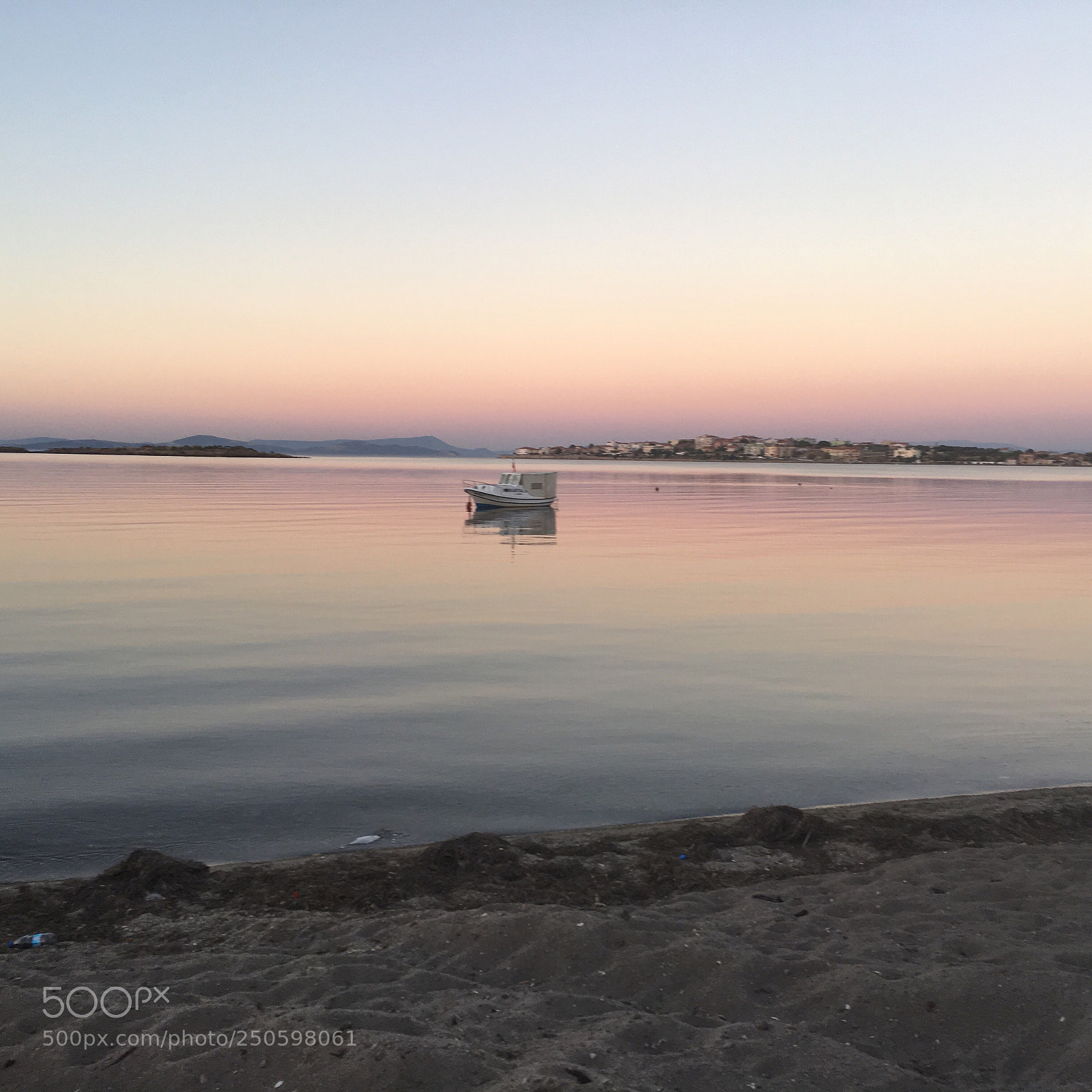 Apple iPhone 6s Plus sample photo. Pink sky photography