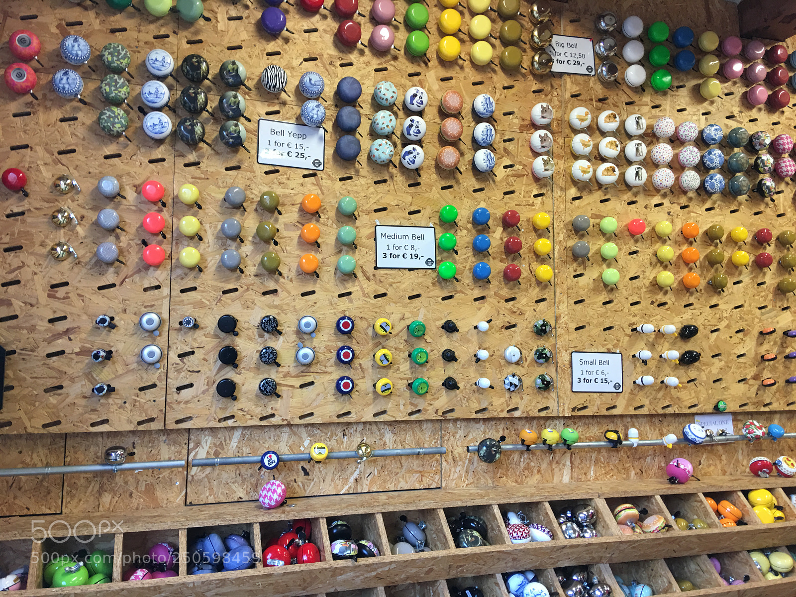 Apple iPhone 6s Plus sample photo. Ring my bell photography
