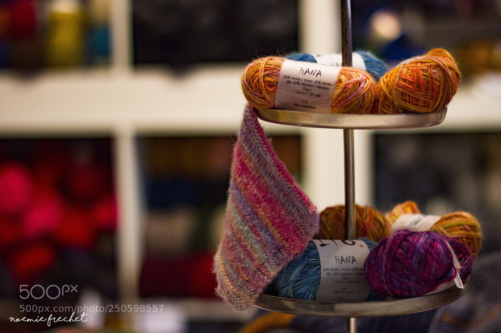 Canon EOS 550D (EOS Rebel T2i / EOS Kiss X4) sample photo. Colorful wool ball photography